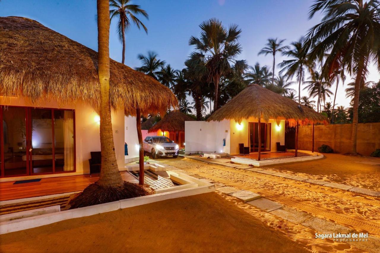 The Blue Lagoon Resort Kalpitiya Esterno foto