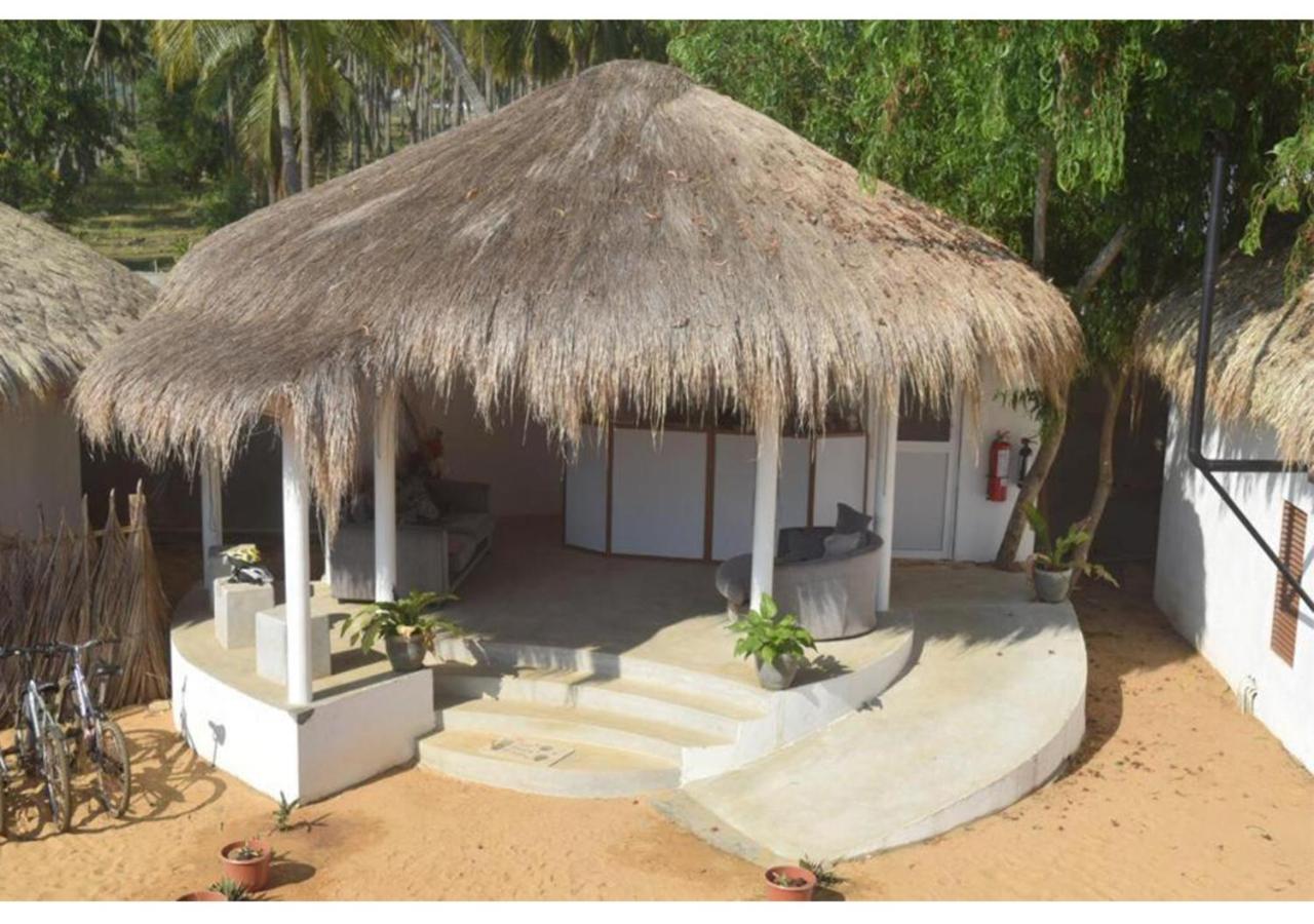 The Blue Lagoon Resort Kalpitiya Esterno foto