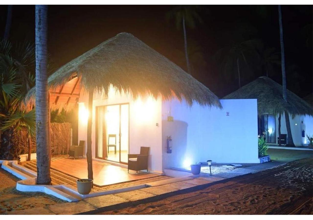 The Blue Lagoon Resort Kalpitiya Esterno foto